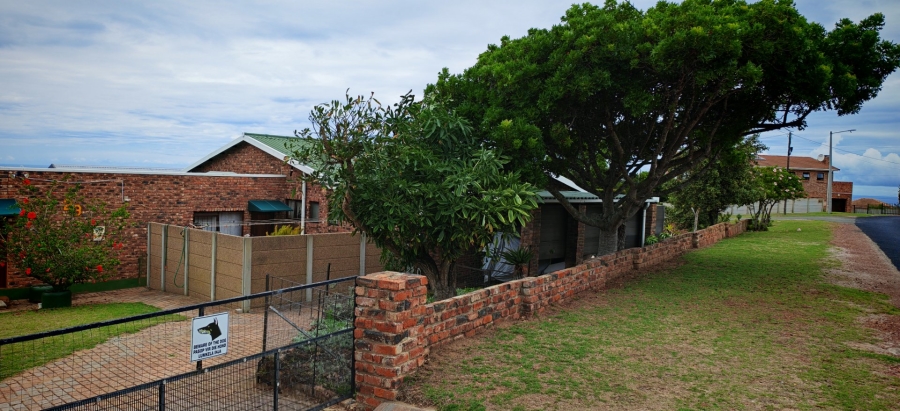 3 Bedroom Property for Sale in Dana Bay Western Cape